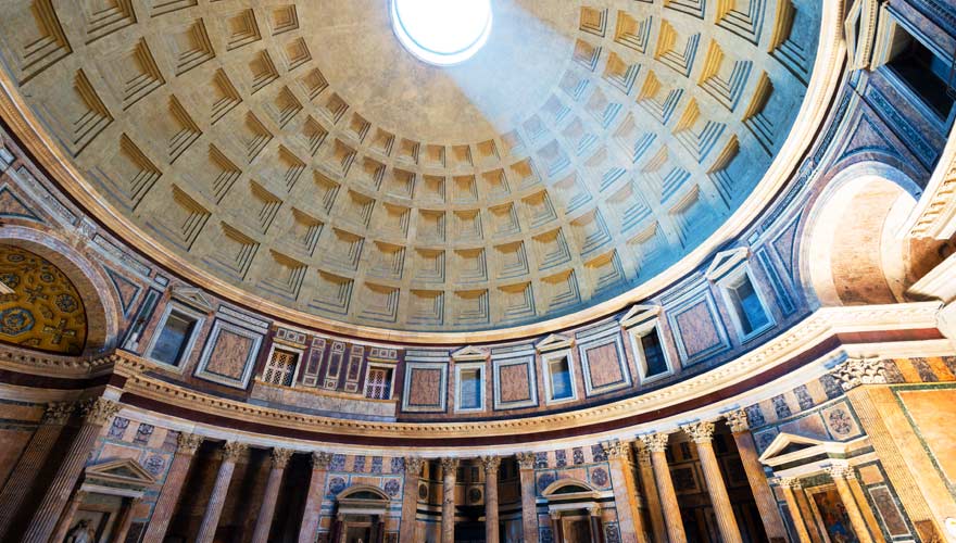 Das Pantheon in Rom von innen