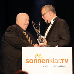 Reiner Calmund bei der goldenen Sonne