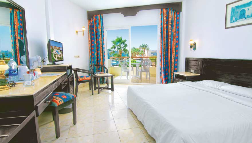 So sieht eines der Zimmer im LABRANDA Club Makadi aus