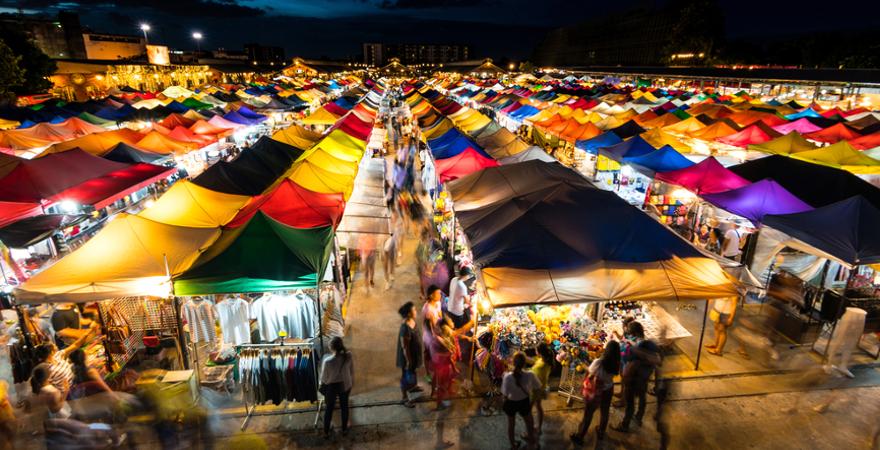 Nachtmarkt in Bangkok