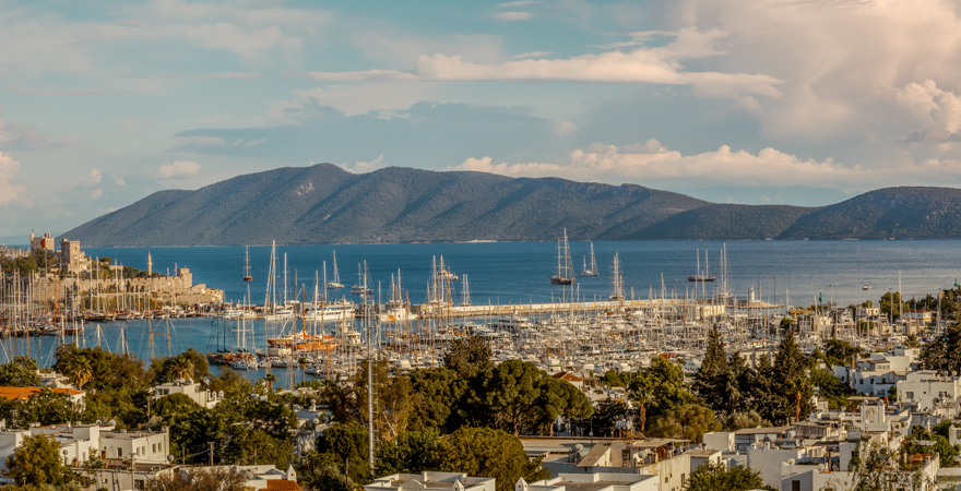 Aussicht auf die Insel Kara Ada von Bodrum aus