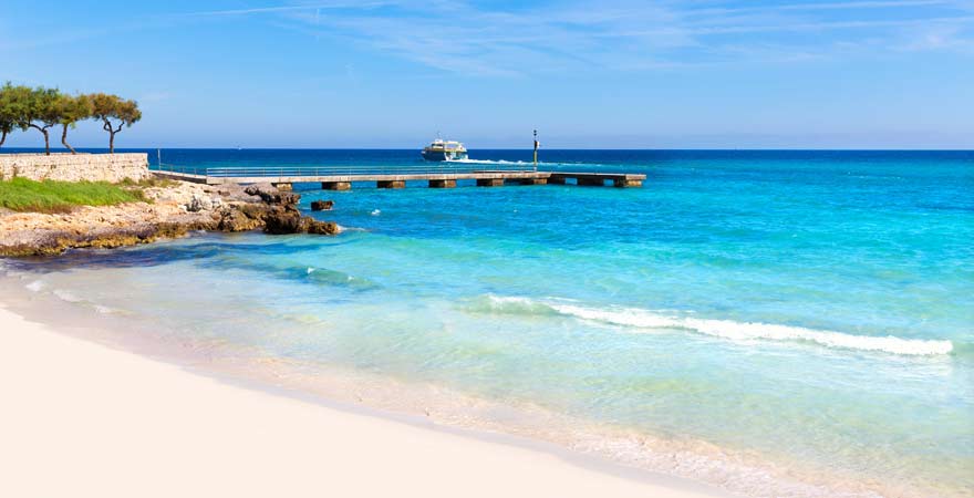 Strand von Cala Millor auf Mallorca - perfekt für euren Familienurlaub