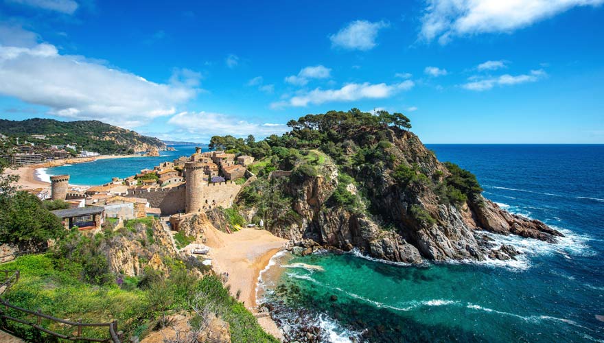 Berühmte Burg Vila Vella an der Costa Brava in Spanien