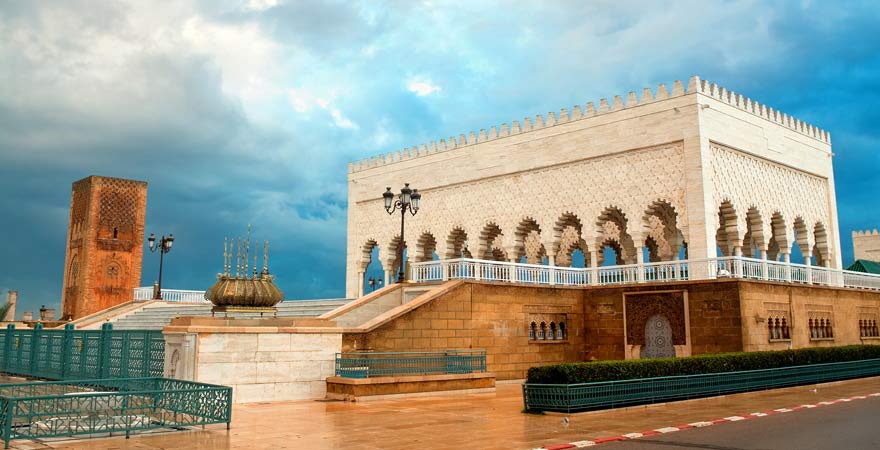 Ein Reisebericht über das Mausoleum und den Hassan-Turm in Rabat, Marokko