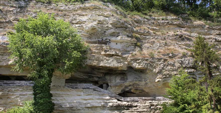 Höhlenkloster Aladscha ist eine tolle Sehenswürdigkeit für euren Familienurlaub in Bulgarien