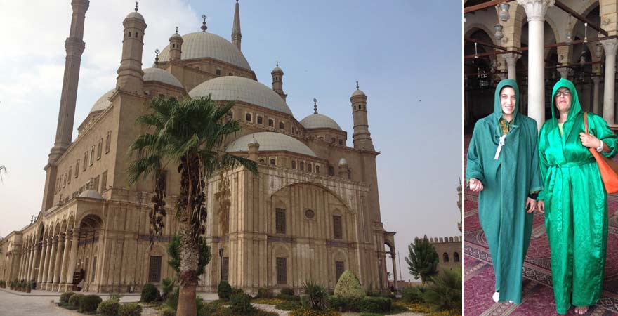 Wer die Muhammad-Ali-Moschee in der Kairoer Zitadelle besichtigen möchte, braucht angemessene Kleidung.
