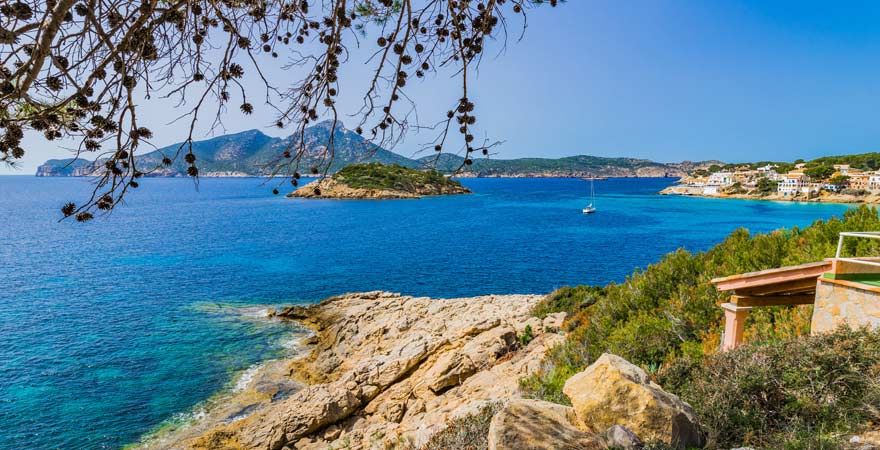 Ausblick auf die Dracheninsel vor Sant Elm, Mallorca
