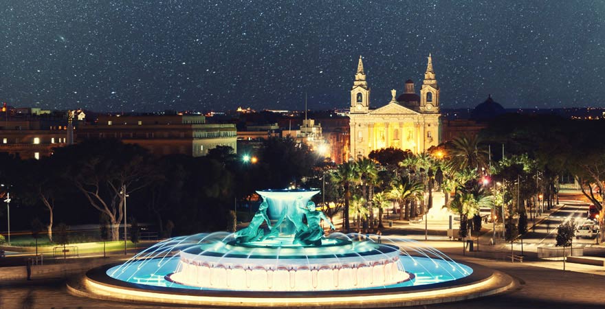 Tritonenbrunnen vor Valletta, Malta