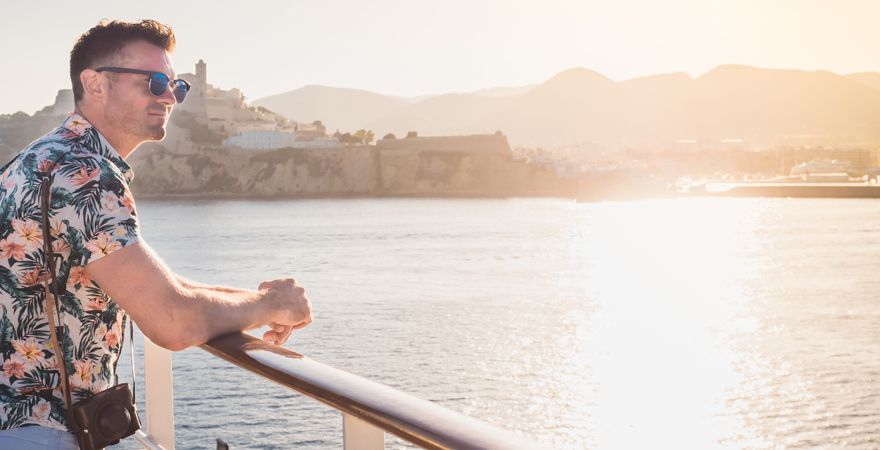 Ein Tipp gegen Seekrankheit: raus an die frische Luft!