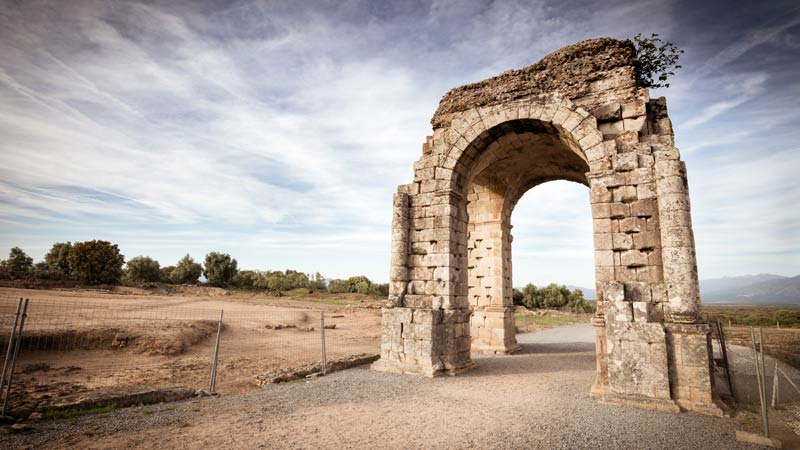 Cáparra-Bogen, Jakobsweg