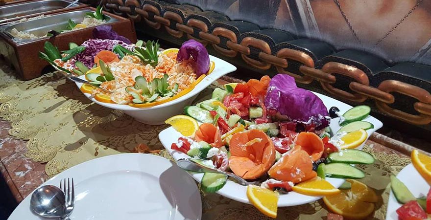 Mittagessen auf dem Schnorchelausflug Sharm el Sheikh