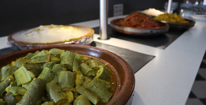 Essen im Buffetrestaurant im Les Dunes d'Or