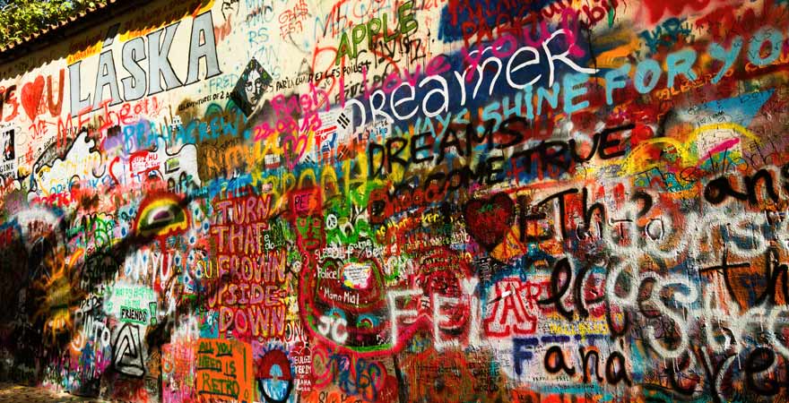 Die John Lennon Wall in Prag
