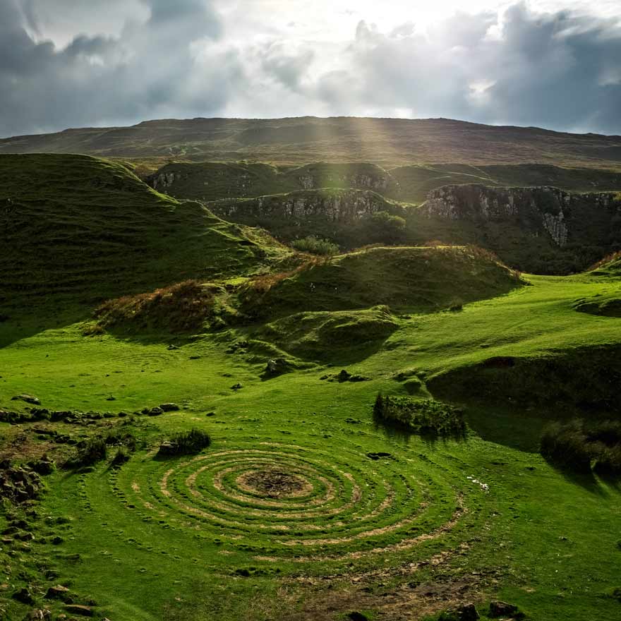Fairy Glen auf der Isle of Skye ist ein magischer Ort in Schottland