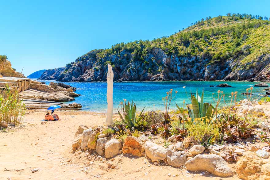 Die Cala d'en Serra auf Ibiza gehört zu meinen Lieblingsplätzen auf Ibiza
