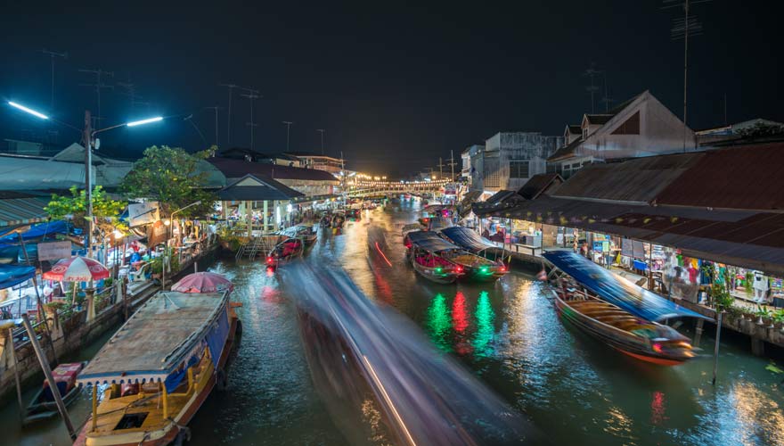 Eine Sehenswürdigkeit in Bangkok zum Shoppen: Amphawa Floating Market
