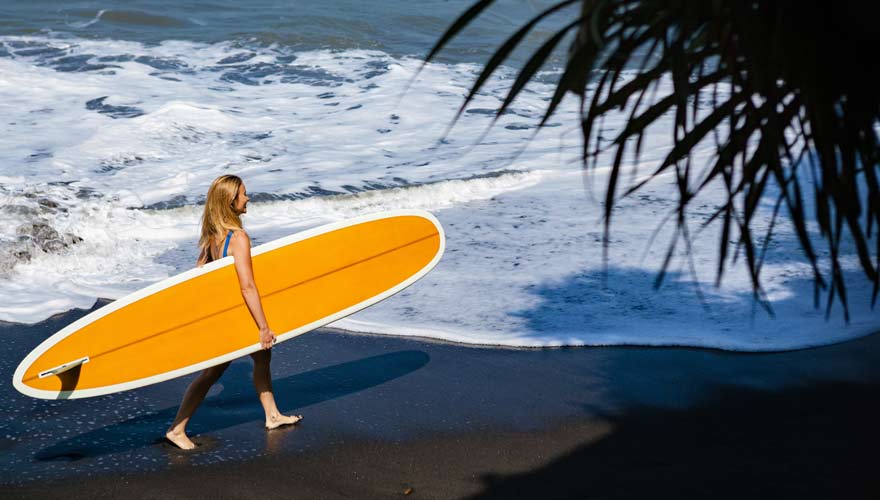 Der Balian Beach ist ein Strand auf Bali mit schwarzem Sand