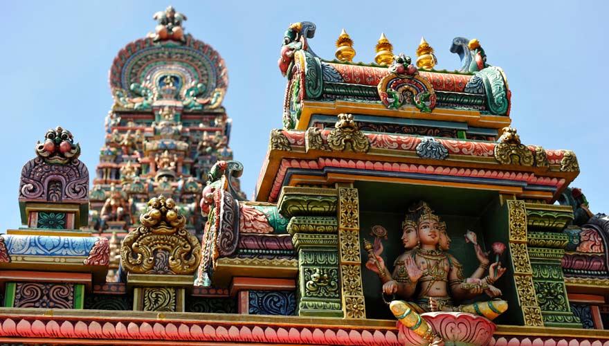 Der Hindu-Tempel Sri Maha Mariamman ist eine außergewöhnliche Sehenswürdigkeit in Bangkok