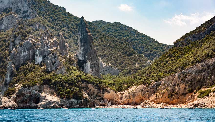 Ein herrlicher Strand erwartet euch am Cala Goloritzé auf Sardinien