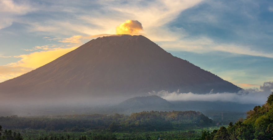 Eine Wanderung auf den Vulkan Gunung Agung auf Bali ist sehr zu empfehlen
