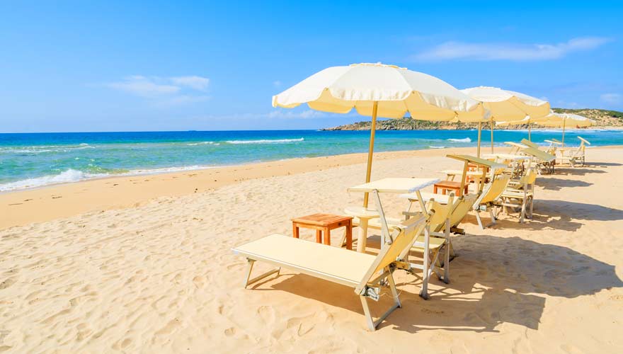 Der herrliche Strand von Sa Colonia auf Sardinien