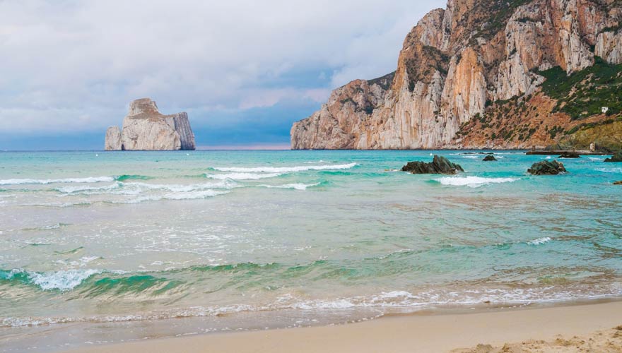 Spiaggia di Masua ist einer der schönsten Strände Sardiniens