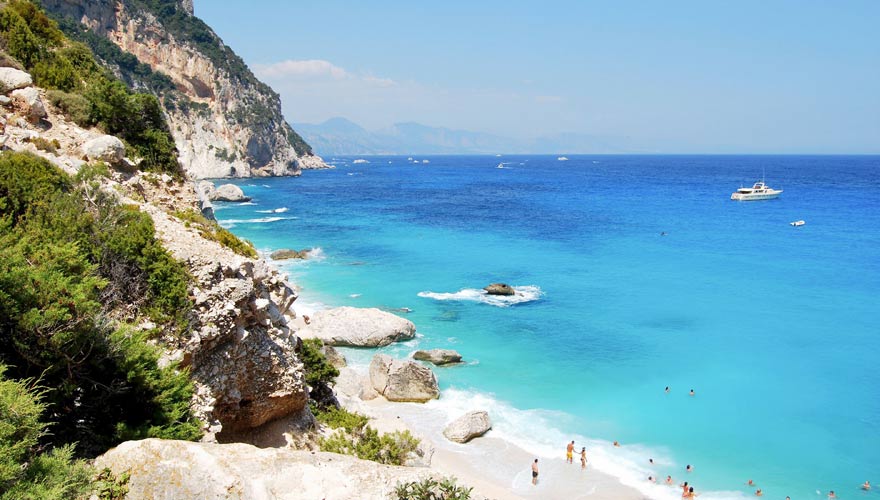 Blick auf Cala Goloritzé, Sardinien