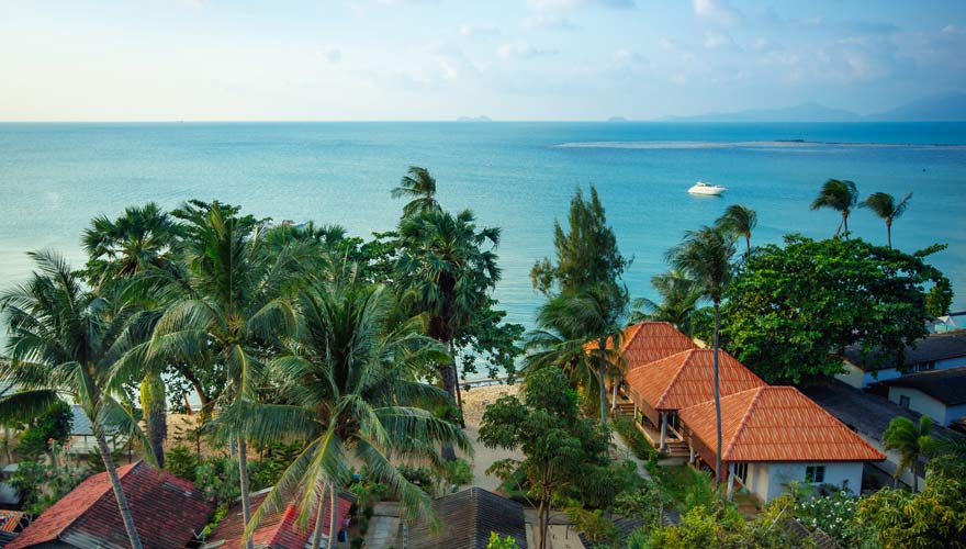 Küstenlinie von Maenam Beach auf Koh Samui