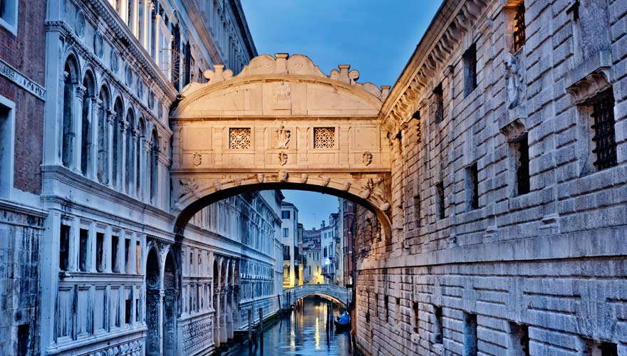 Die Seufzerbrücke in Venedig