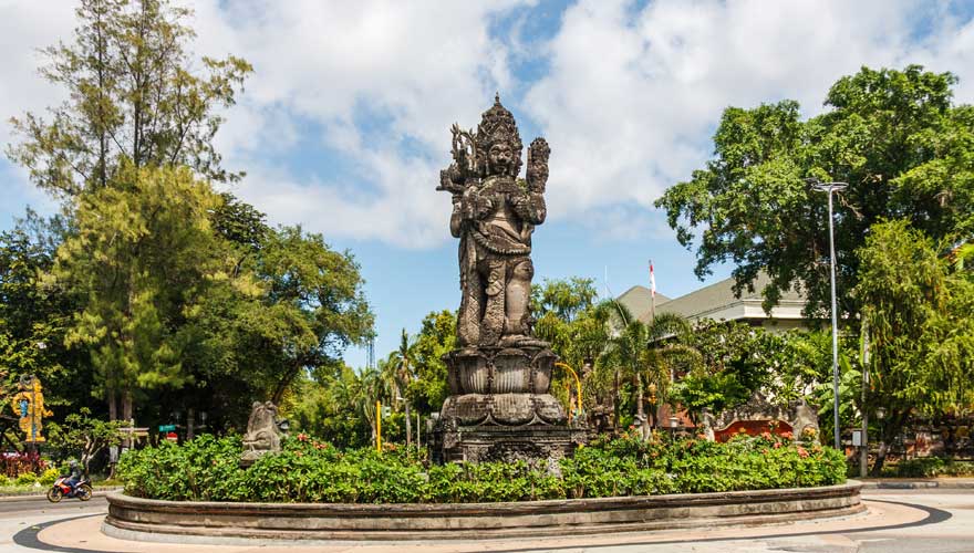 Sehenswürdigkeit Catur Muka Statua am Puputan-Platz in Denpasar