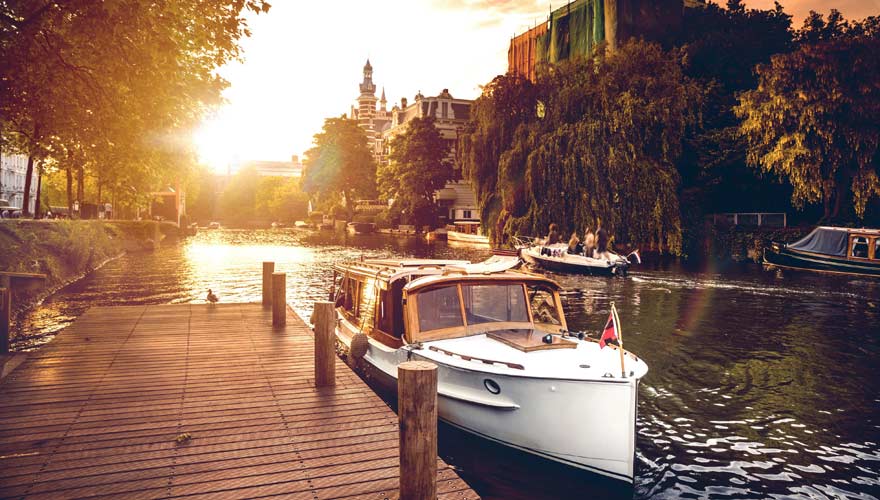 Bootstour über die Grachten in Amsterdam