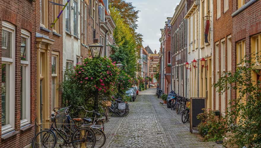 Leiden ist eine sehr pittoreske Stadt in den Niederlanden