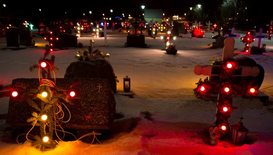 Weihnachtsbrauch in Island ist der jährliche Friedhofsbesuch