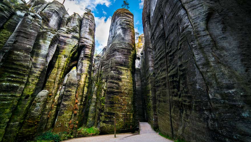 Die Adersbach-Weckelsdorfer Felsenstadt ist atemberaubend
