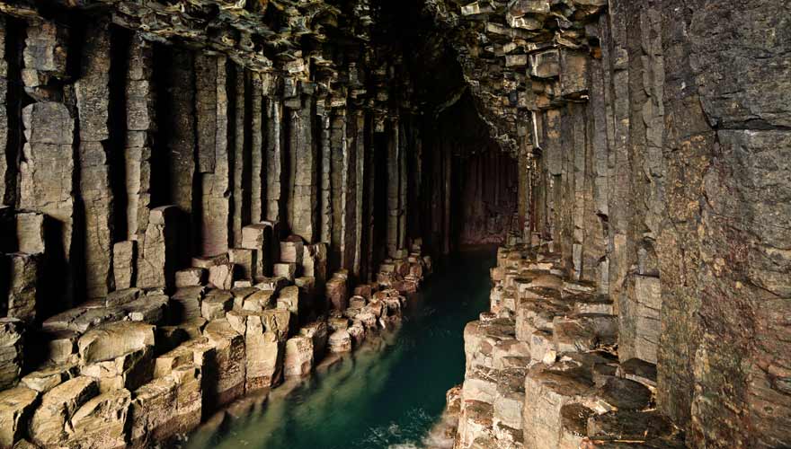 Fingal's Cave in Schottland - ein wahrhaft mystischer Ort
