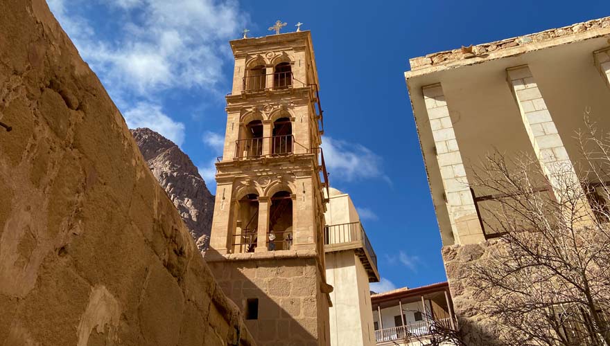 Glockenturm und Minarett im Katharinenkloster