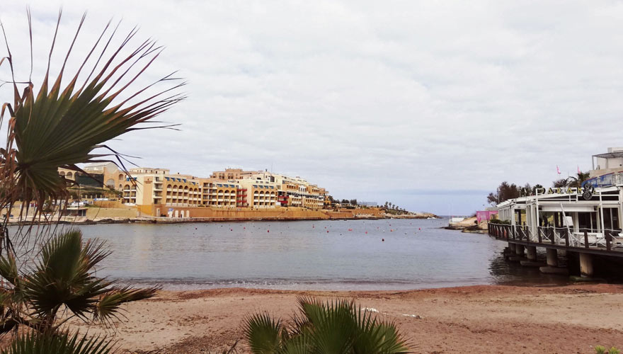 St. George's Bay in St. Julian's auf Malta