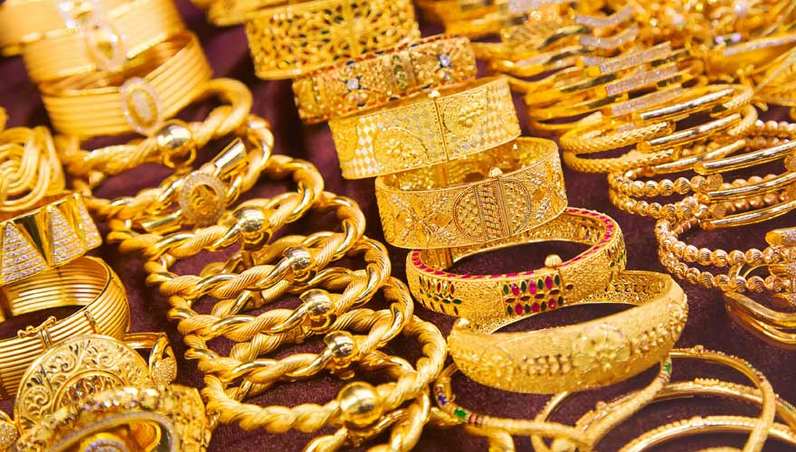 Goldschmuck auf dem Gold-Souk in Abu Dhabi