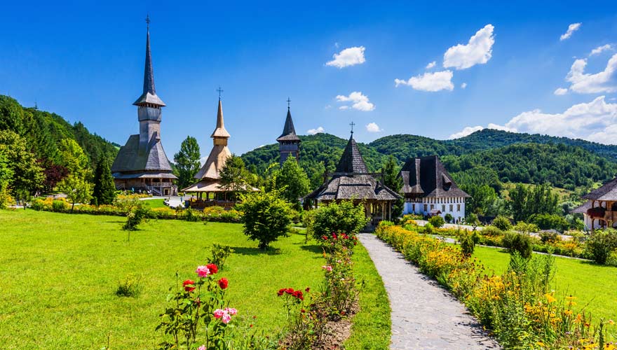 Die rumänische Region Maramuresch prägen vor allem die vielen Holzkirchen