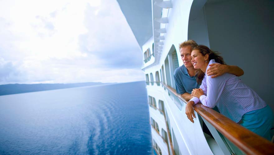 Außenkabine in einem Kreuzfahrtschiff mit Meerblick