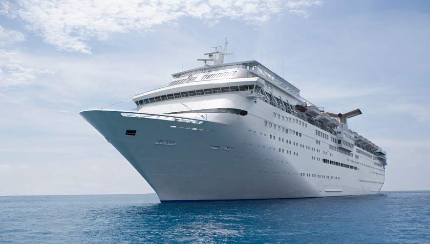 Kreuzfahrtschiff auf See