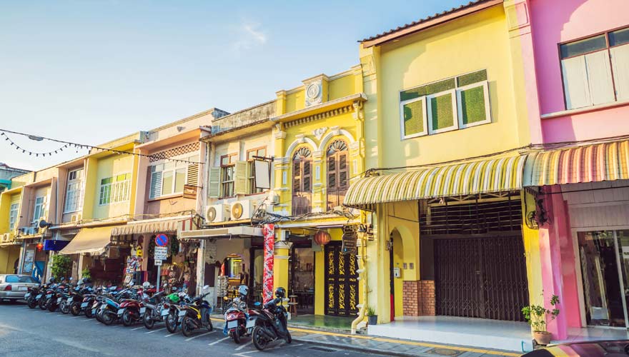 Bunte Häuser in der Altstadt von Phuket