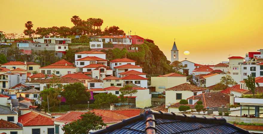 Sonnenuntergang über Camara de Lobos auf Madeira