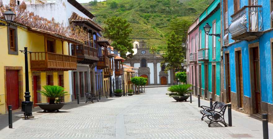 Bunte Häuser in den Gassen von Teror auf Gran Canaria