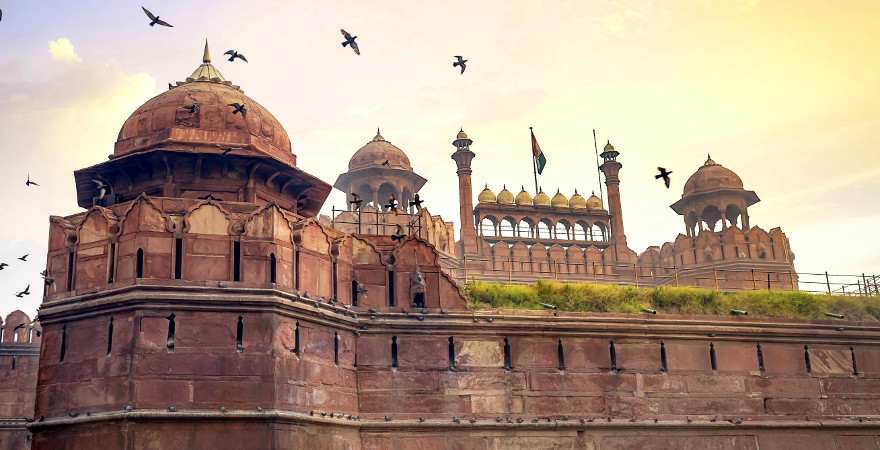 Die mittelalterliche Festungs des Roten Forts in Indiens Hauptstadt Dehli