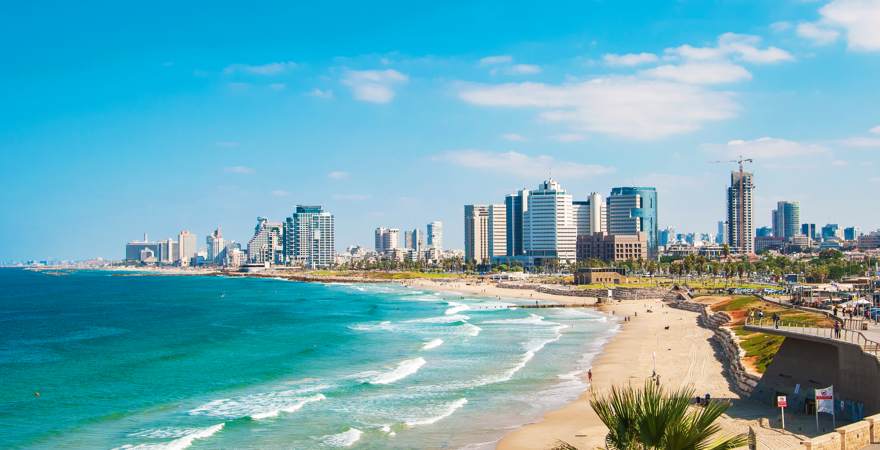 Israels Stadt Tel-Aviv mit Strand und Meer