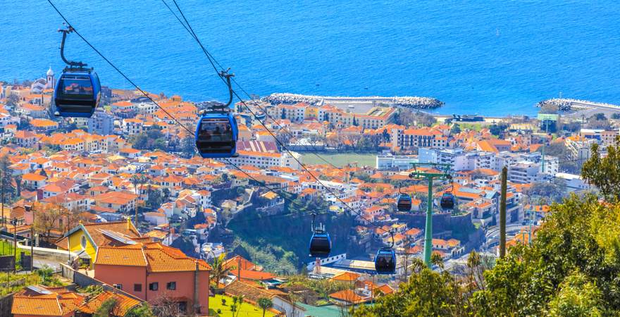 Die Seilbahn zwischen der Altstadt von Funchal und Monte auf Madeira Portugal