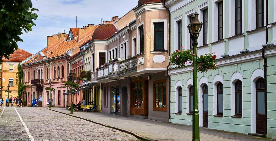 Eine Straße in der Altstadt von Kaunas