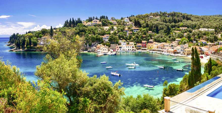 Der idyllische Hafen auf Paxos