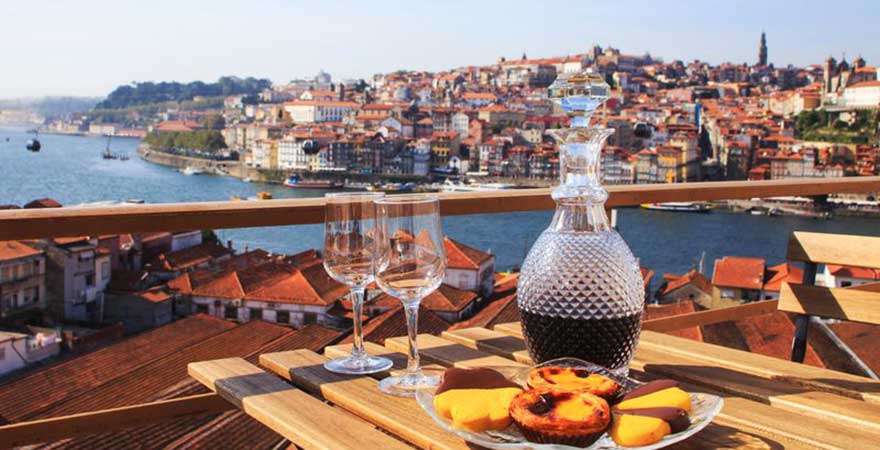 Portugiesische Spezialitäten mit Aussicht